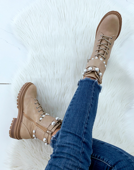 Beige high ankle boots with pearls