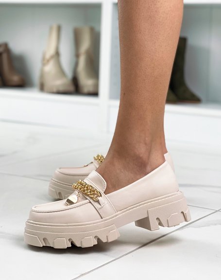 Beige loafers with chain and gold jewel and notched sole