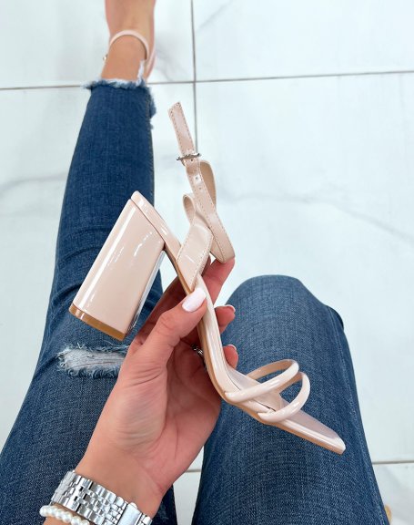 Beige patent sandals with double thin front straps with heel