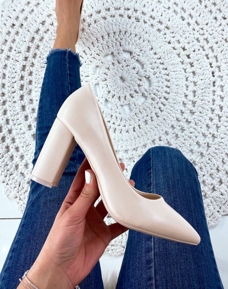 Beige pointed toe pumps