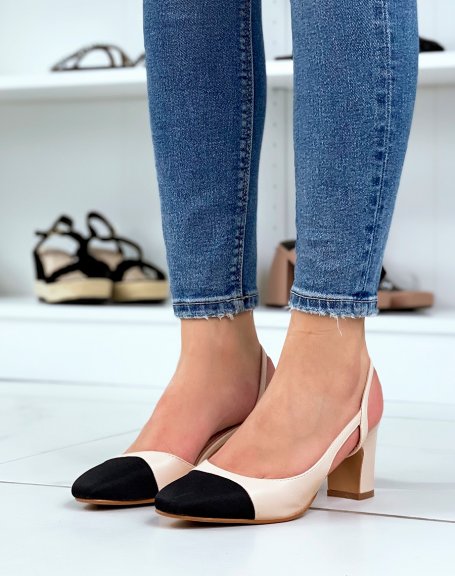 Beige pumps with square heel and round toes with fabric yoke