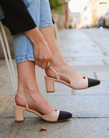 Beige pumps with square heel and round toes with fabric yoke
