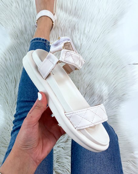 Beige sandals with quilted double straps