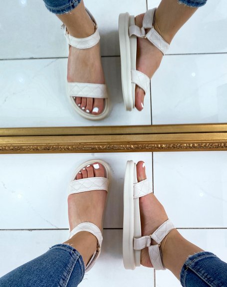 Beige sandals with quilted double straps