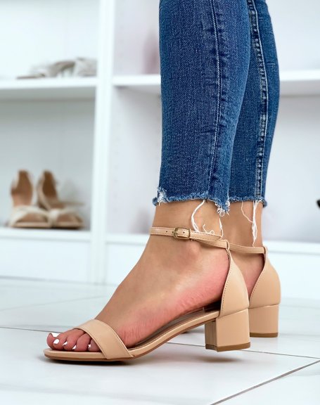 Beige sandals with small heel