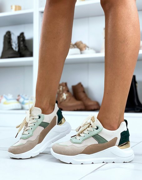 Beige sneakers with green details