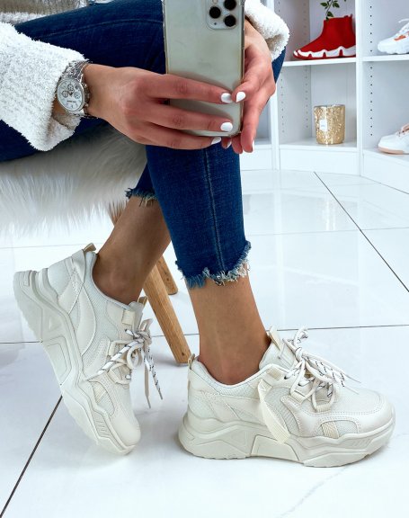 Beige sneakers with thick dual-material soles