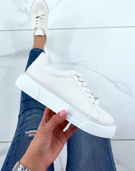 Beige sneakers with thick white sole