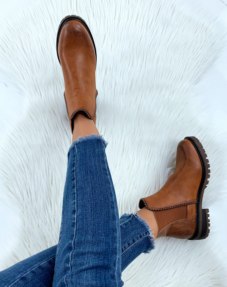Bi-material camel ankle boots with elastic