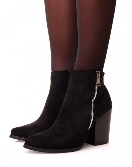 Black ankle boot with suede-effect heel with zip
