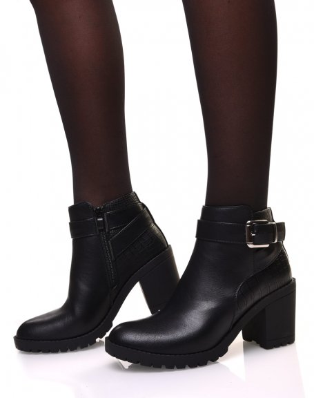 Black ankle boots with heel and crocodile details