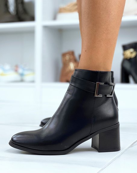 Black ankle boots with heel and decorative square buckle