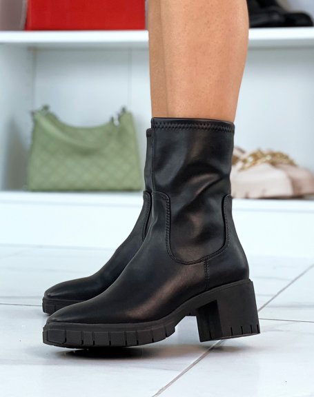 Black ankle boots with heel and soft upper with square toe