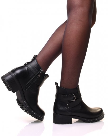 Black ankle boots with interwoven croc-effect straps