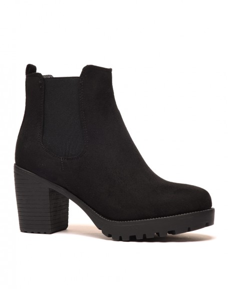 Black ankle boots with notched sole & mid high heel