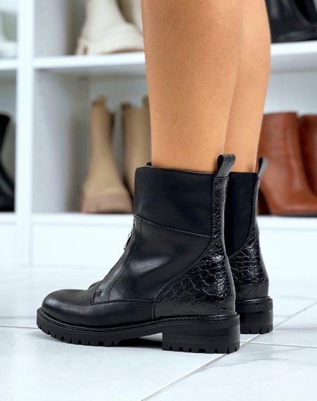 Black ankle boots with quilted tongue