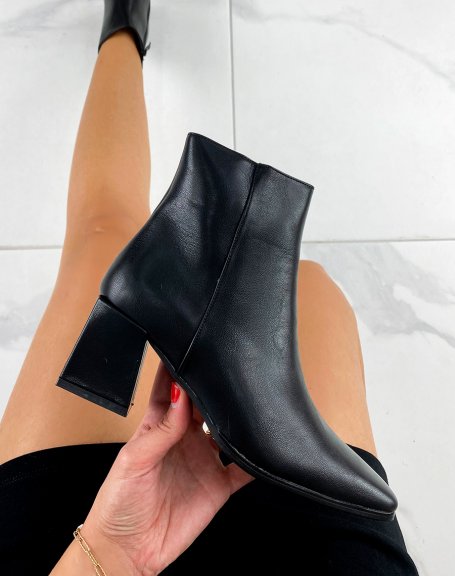 Black ankle boots with square heel and toe