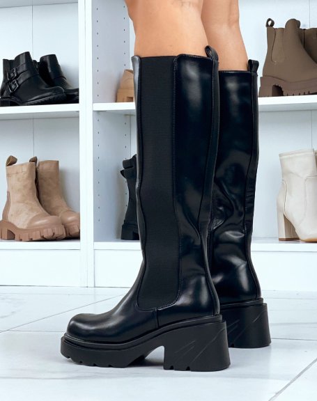 Black chunky heel chelsea boots