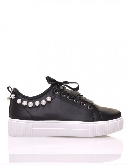 Black chunky sole sneakers with pearls
