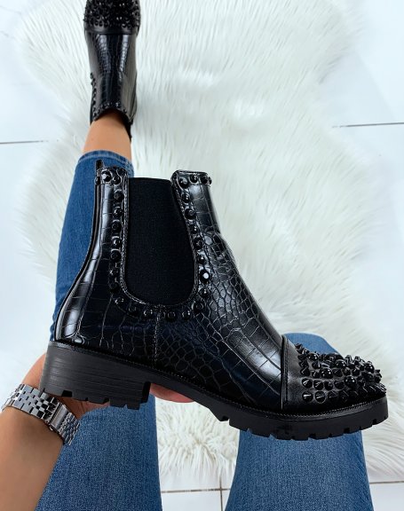 Black croc-effect low boots adorned with black studs