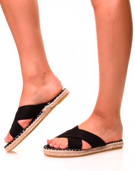 Black crossed strappy sandals