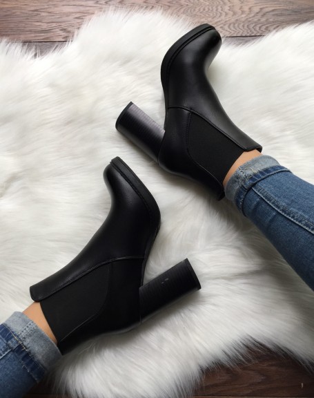 Black elastic ankle boots
