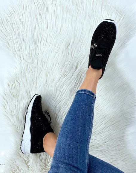 Black fabric sneakers with shiny panel