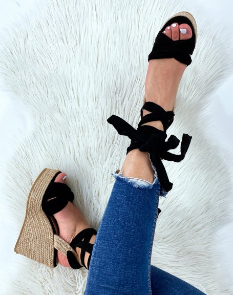 Black fabric wedges with crossed straps