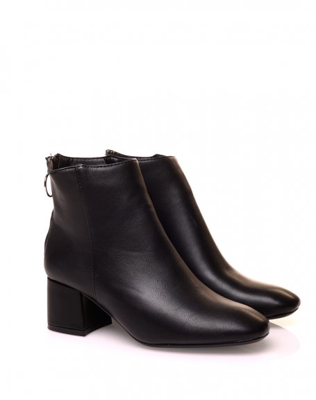Black heeled ankle boot