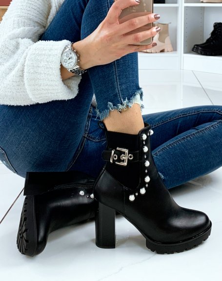 Black heeled ankle boots with pearls