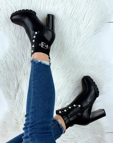 Black heeled ankle boots with pearls