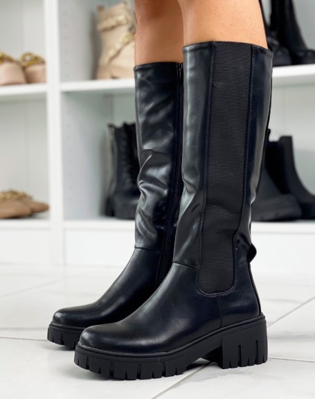Black high boots with elastic and golden chain