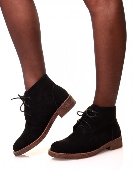 Black high-top ankle boots in suede with laces