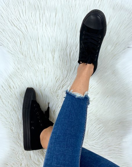 Black lace-up canvas low top sneakers