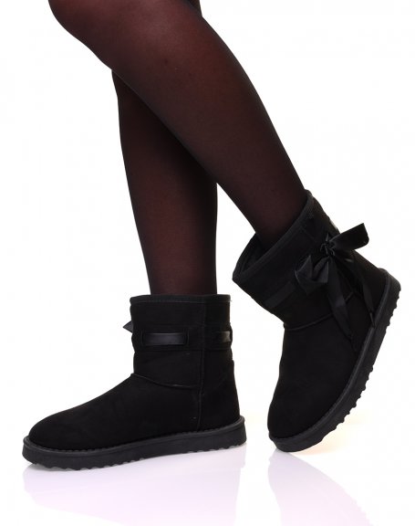 Black lined ankle boots