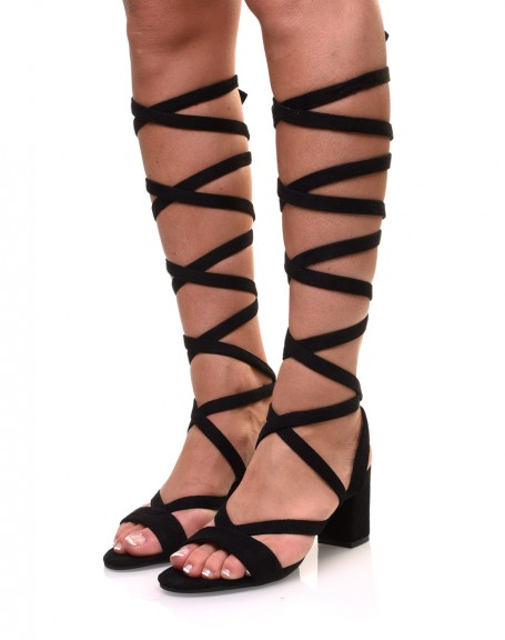 Black low heel sandals