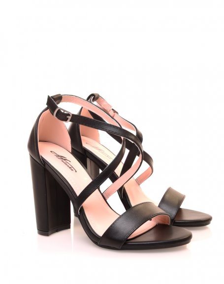 Black matte effect square heel sandals