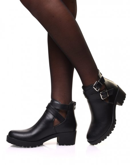 Black openwork ankle boots with heel and notched sole