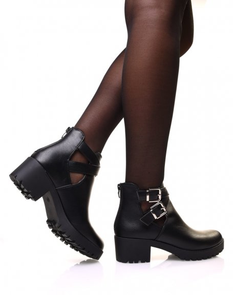 Black openwork ankle boots with heel and notched sole