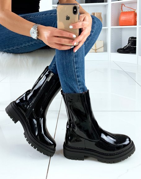 Black patent boots with chunky and notched platform