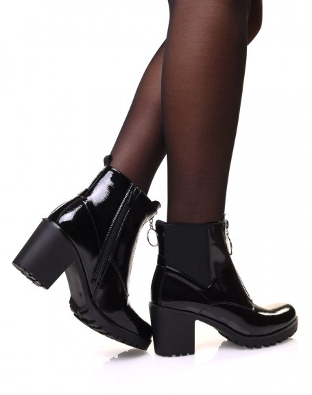 Black patent grained ankle boots with mid high heel