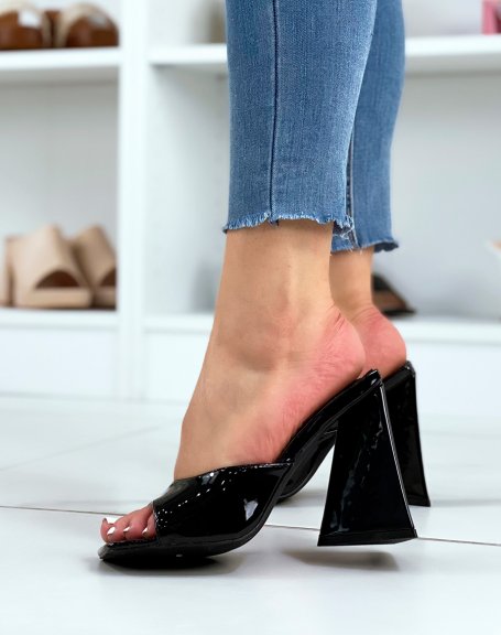 Black patent mules with triangular heel