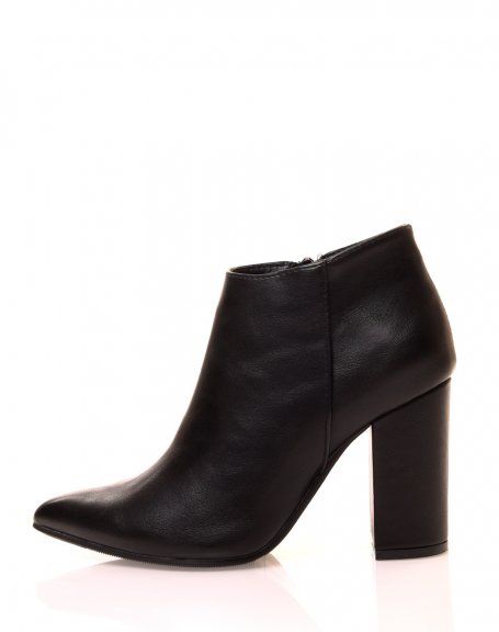 Black pointed toe heeled ankle boots
