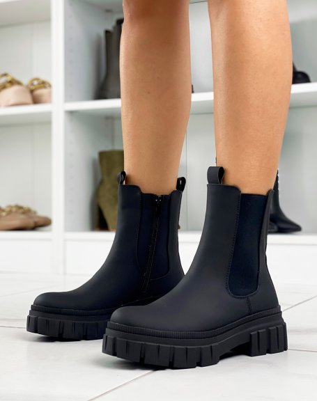 Black rubber ankle boots with chunky sole
