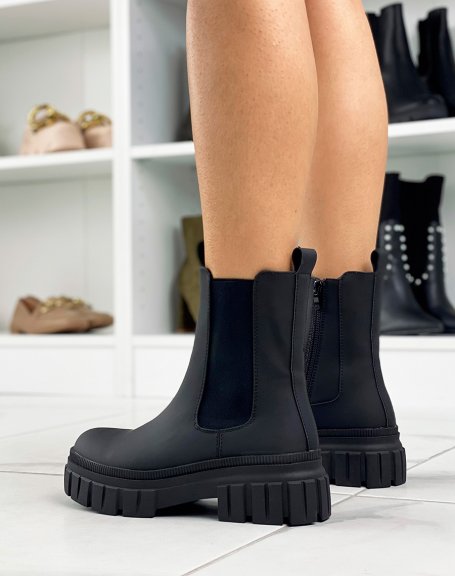 Black rubber ankle boots with chunky sole