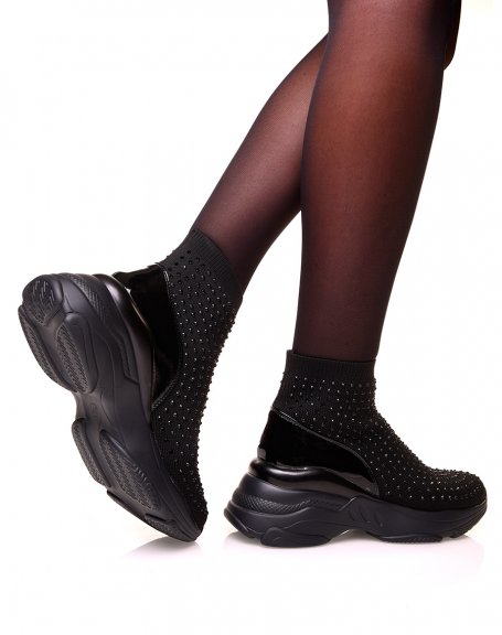 Black sock-shaped sneakers with openwork pearls