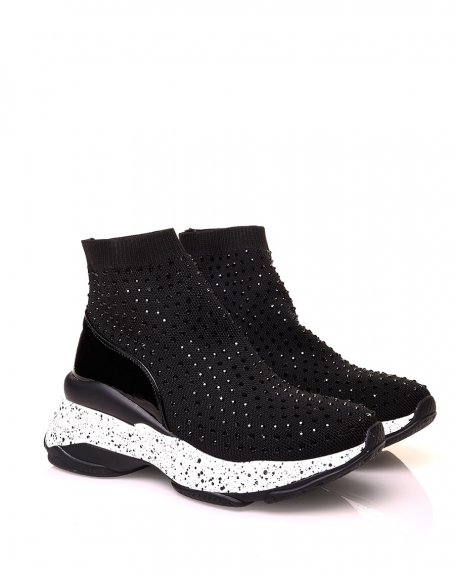 Black sock-shaped sneakers with speckled soles