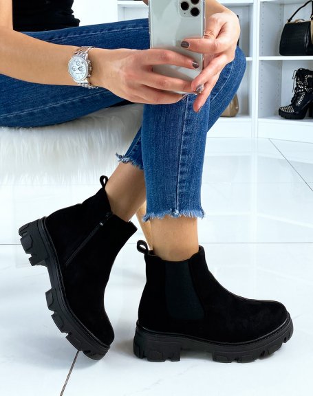 Black suede-effect Chelsea boots