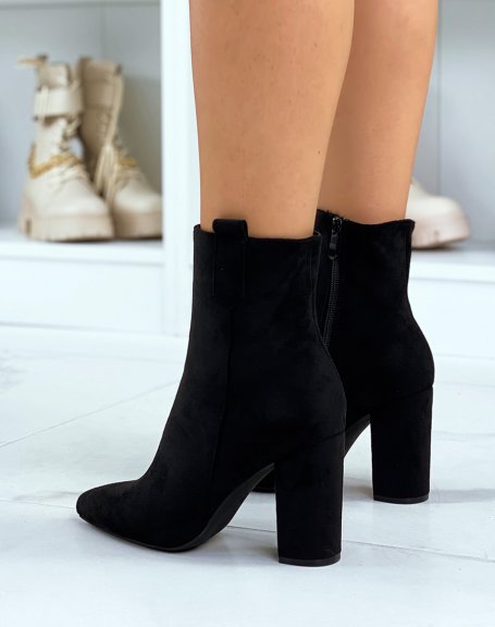 Black suedette ankle boots with heel and pointed toe