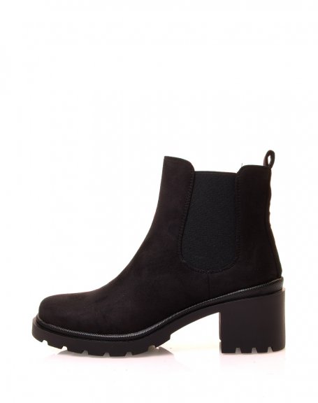 Black suedette chelsea boot with lug sole